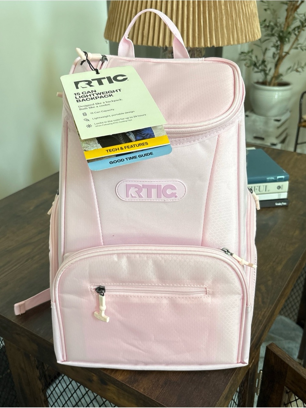 RTIC 15 Can Lightweight
Backpack Insulated Cooler Pockets - Pale Pink. NWT